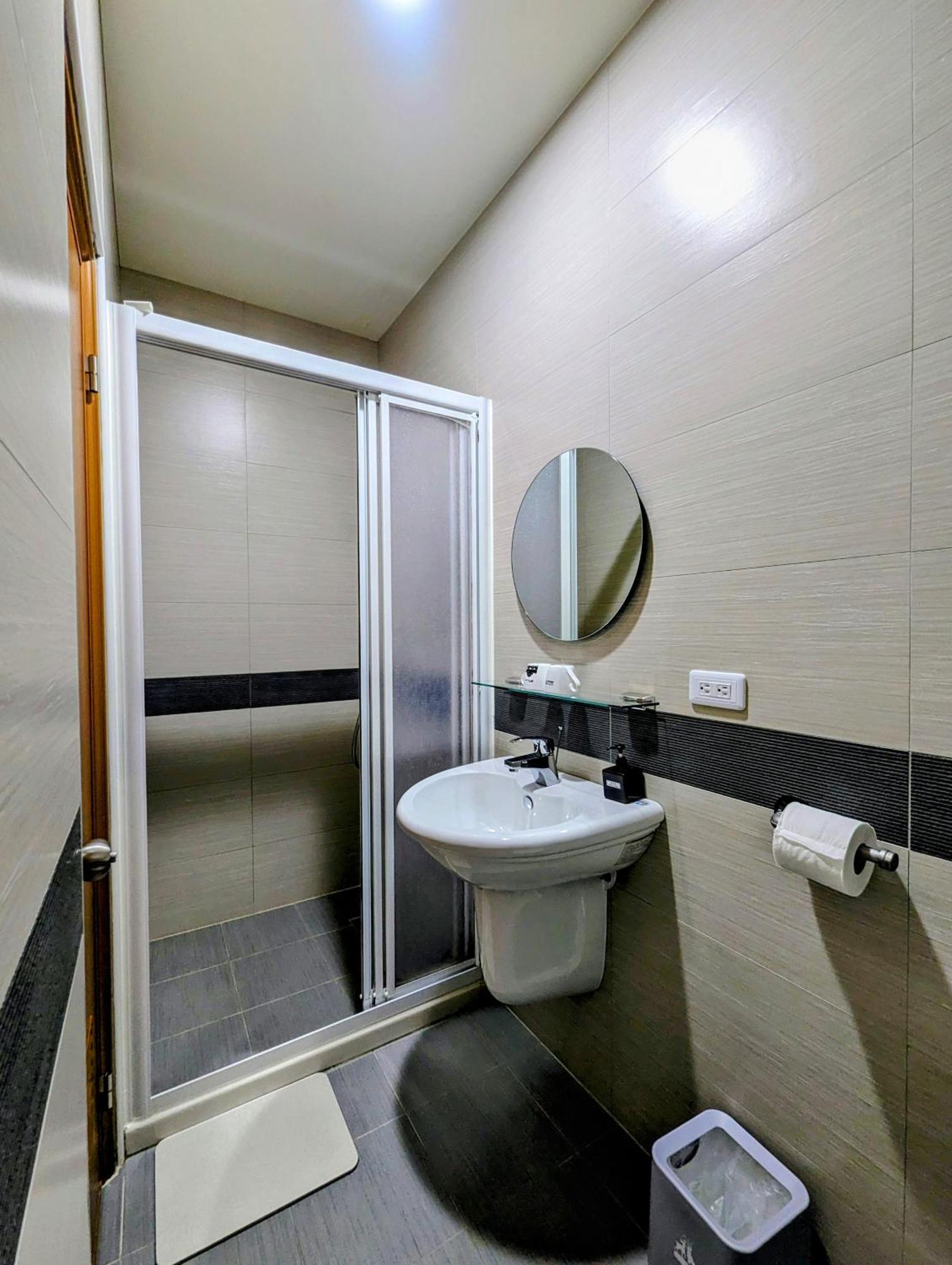 40Inn Backpackers Warehouse Taitung Room photo